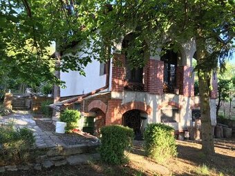 Murovaná chata, klenbová pivnica, letná kuchyňa - 1