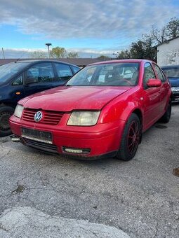 Predám náhradné diely na Volkswagen Bora 2.0benzin 85kw