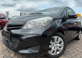 Toyota Yaris 1,0 benzín