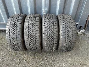 Zimne pneu DUNLOP SP WINTER SPORT 4D 205/45 r17