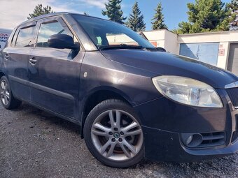 Škoda Fabia II, 1.4 16v 63kw limited  388