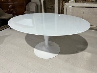 Oválny stôl BRAMANTE