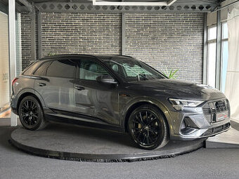 Audi E-tron 50 quattro S line Sivá