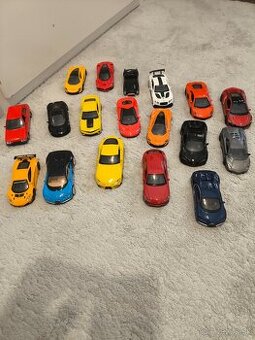 12 ks kovových autíčok hotwheels (12cm)
