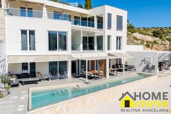 NA PREDAJ prekrásny novopostavený dom / 494 m²/ ostrov Brač,