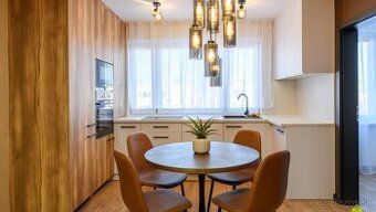 DIZAJNOVÝ 3 IZBOVÝ BYT UL. STAVBÁROV PRIEVIDZA