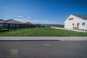 Stavebný pozemok s kompletnými sieťami v krásnej lokalite