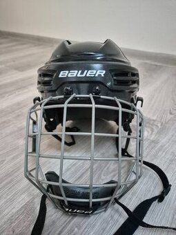 Hokejova prilba Bauer