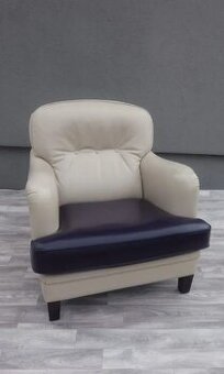 Kreslo relaxačné – krémovo – fialové.