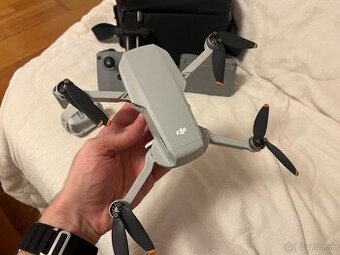 DJI Mini 2 fly more combo