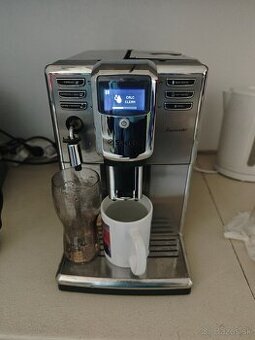 Kavovar Philips Intenso