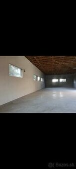 Partia na strojové a sadrové omietky.