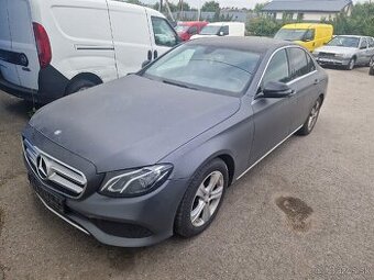 Náhradné diely Mercedes-Benz E220d 2017