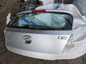 Hyundai i30 r.2008 rôzne diely.