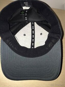 Under Armour Siltovka