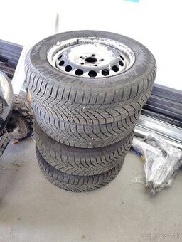 Predam pneu 195/65 R15 s diskami