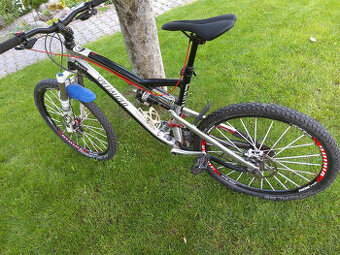 Predám horský bicykel.
