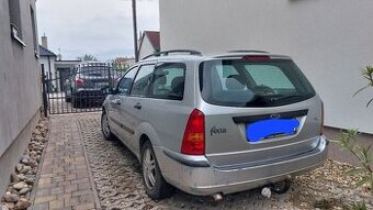 Ford focus combi 1,8 / 74 kw , nafta, r.v. 12 / 2003