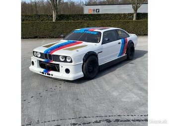 BMW E30 325i race car