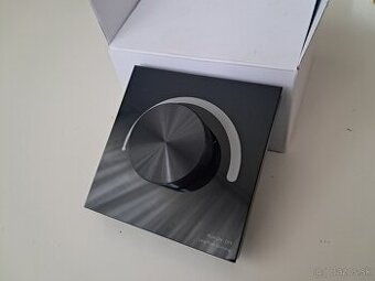 DimLED nástenný ovládač dimLED pre RGB LED pásiky