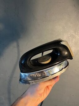 Žehlička Czechoslovakia I starožitnosť I retro