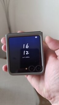 Samsung z Flip 6