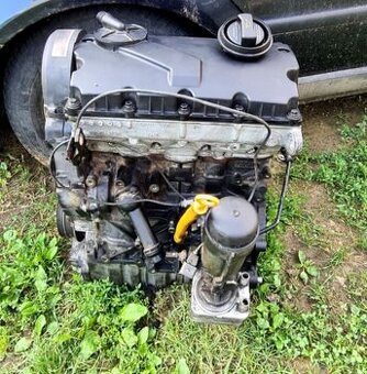 Holo motor 1.9tdi 74kw AVB