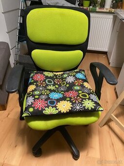 Kancelárska stolička