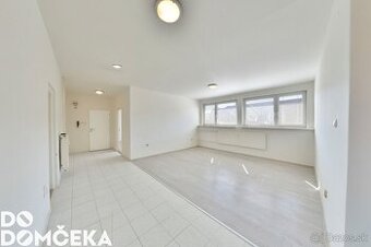 DO DOMČEKA | Priestranný 5-izbový byt s potenciálom na atrak