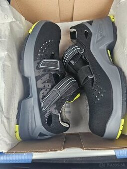 Pracovné topánky uvex