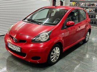TOYOTA AYGO, 1.0 i, 50KW/68PS, 2011, 93 000 KM
