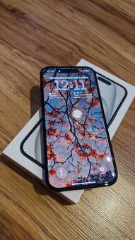 Iphone 15 black, apple watch SE