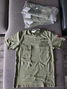 Hodnostné tričká vo veľkosti S a M krátky rukáv OSSR