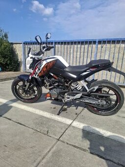 Motorka KTM 125 DUKE