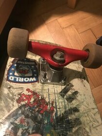 Skateboard (kvalitne trucky) - 1