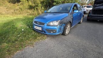 Ford Focus 2.0 100KW TDCI - havarovany, utrhnute 1 koleso