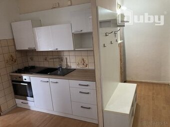 PREDAJ 1 IZBOVÝ BYT LÁNSKA, POVAŽSKÁ BYSTRICA
