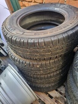 205/70 R15 c - 1