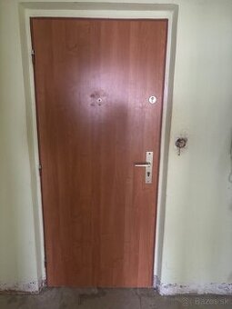 Vchodové dvere