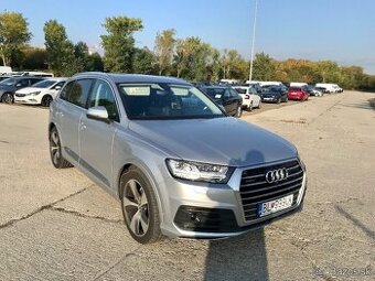 AUDI Q7 S-Line