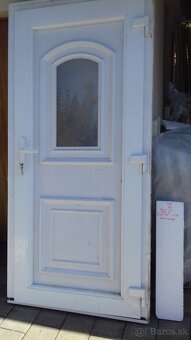 plastove okna   dvere hlinikove plastove  plastove okno
