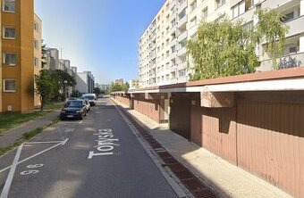 TOP PONUKA Na predaj garáž - Bratislava Vrakuňa Toryská ul.