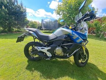 CFMOTO MT 650 PREMIUM