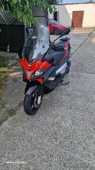 Aprilia SR MAX 125 ie