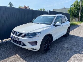 VW Touareg 7P facelift , 3.0TDi 150kW, r.v.:2015