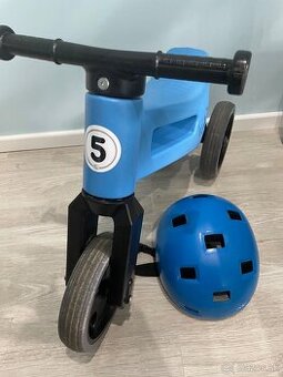 Funny wheels odrážadlo s prilbou Oxelo