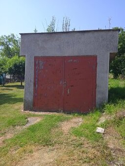 PREDAM MUROVANU GARAZ NA POZEMKU VO VLASTNICTVE
