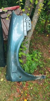 Škoda Octavia 1 pravý predný blatnik 10€