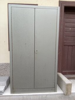 Plechové skrine ...