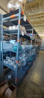 Skladové alebo dielenské regále